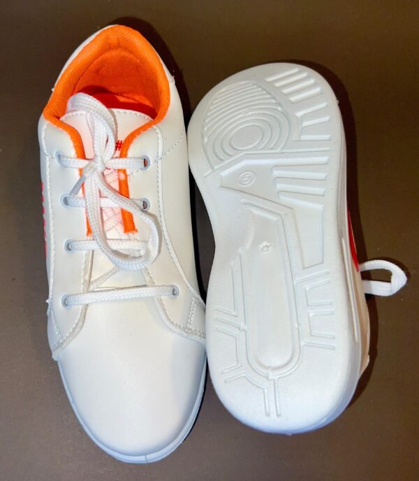 Nike Stylish White Sneakers for Kids - Image 4